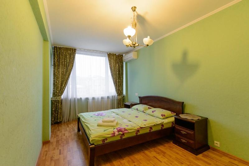 Апартаменти 3-Кімнатні М. Золоті Ворота Kiew Exterior foto